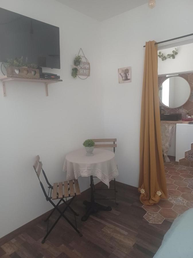 Chambre D'Hote Au Jardin Le Clos Des Vins D'Anges Saint-Pierre-des-Champs Bagian luar foto