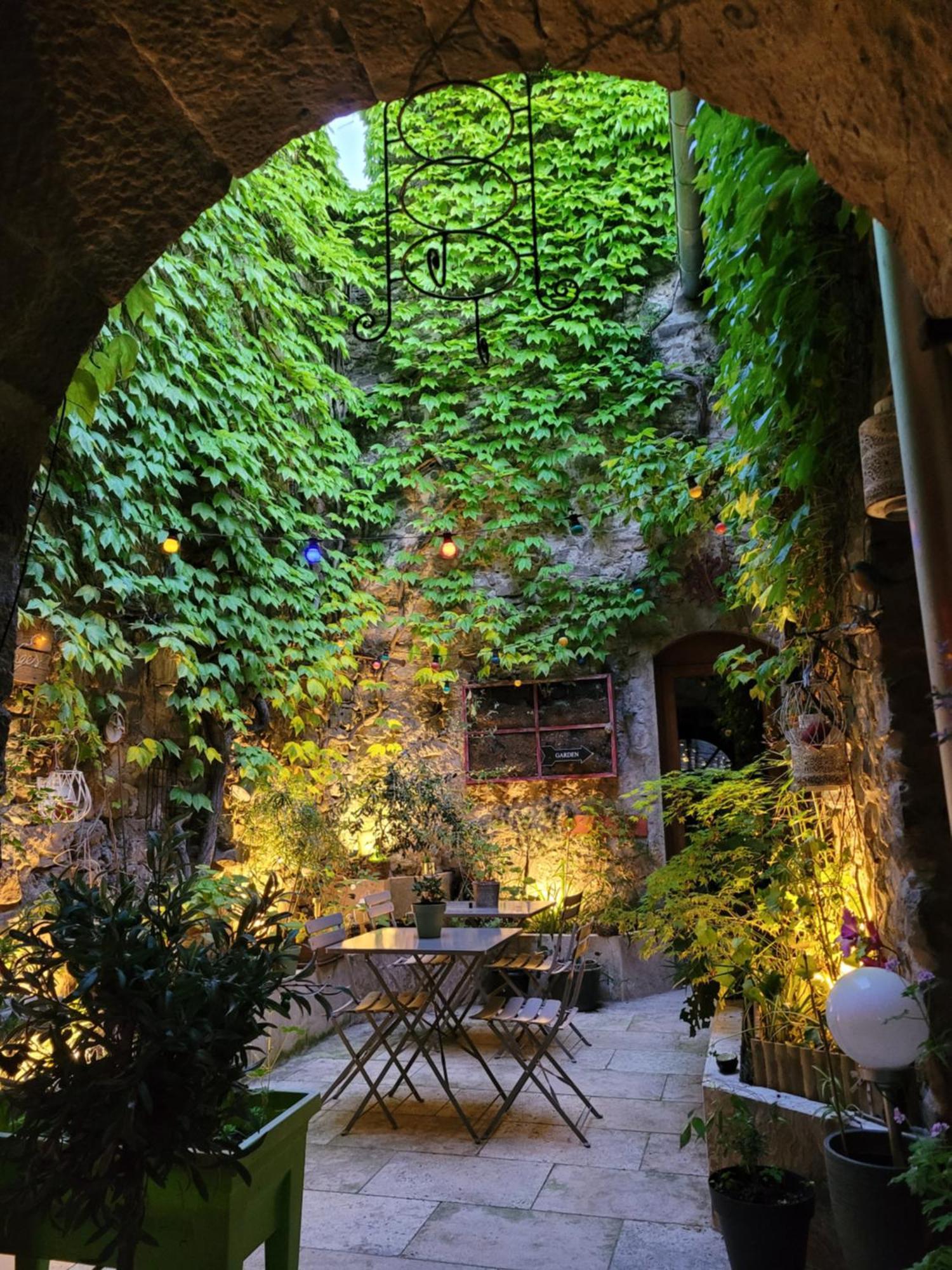 Chambre D'Hote Au Jardin Le Clos Des Vins D'Anges Saint-Pierre-des-Champs Bagian luar foto