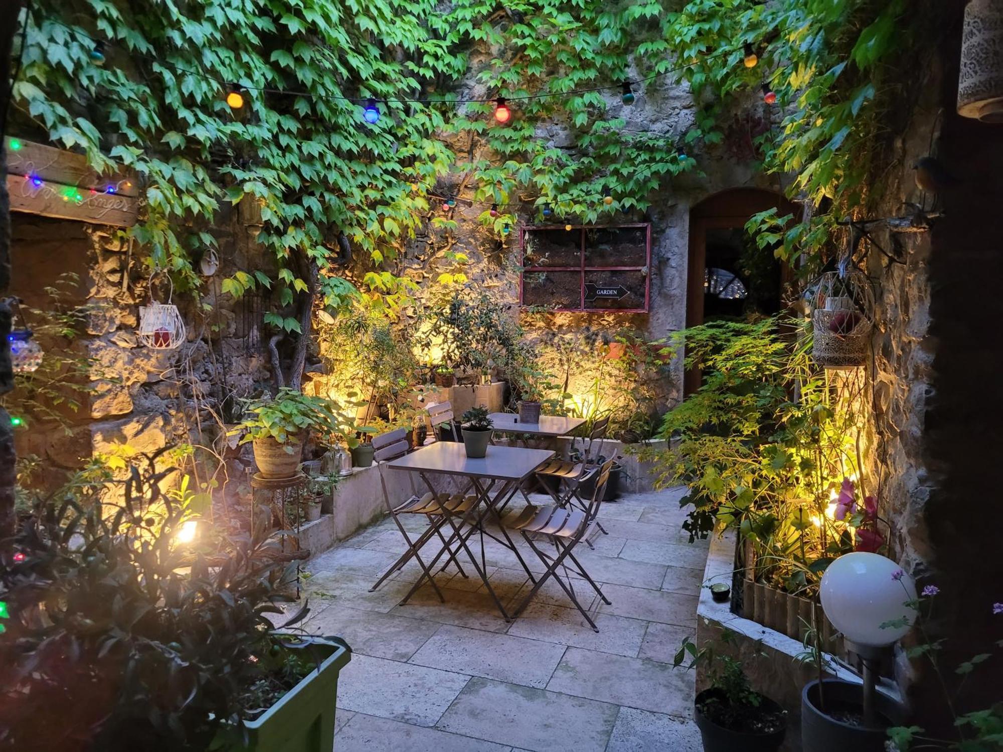 Chambre D'Hote Au Jardin Le Clos Des Vins D'Anges Saint-Pierre-des-Champs Bagian luar foto
